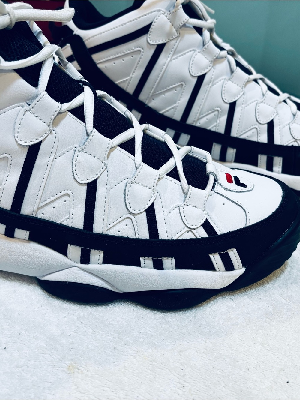 Brand New Sneakers By FILA - Size 16 - Box 85 - Picture 4 of 8